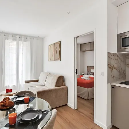 Branded New - Well Designed - 1br In 20 Apartment